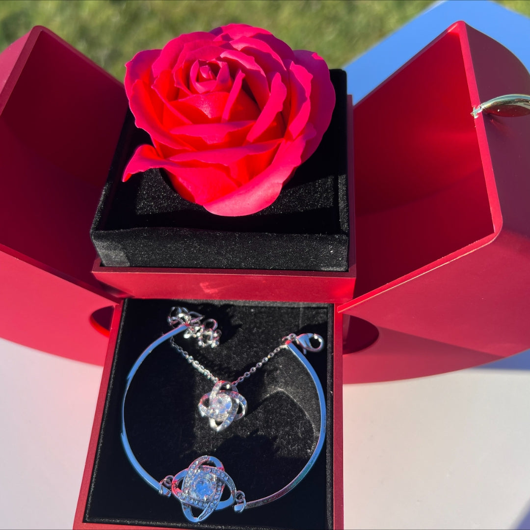 🌹Rosa Eterna + Collar + Pulsera Trébol Plata + Dedicatoria GRATIS -PARA MI HIJA